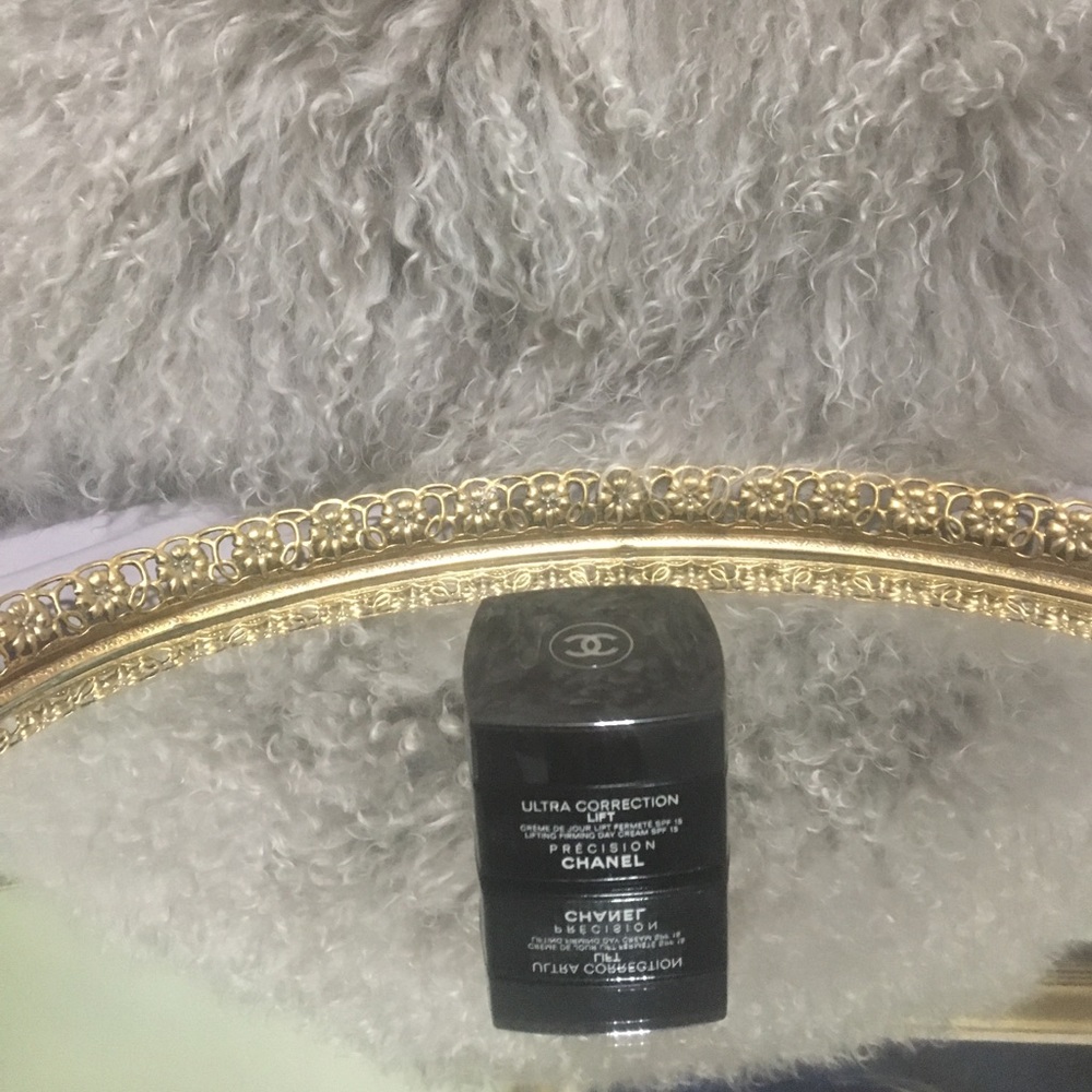 Chanel Ultra Correction Lift Day Cream