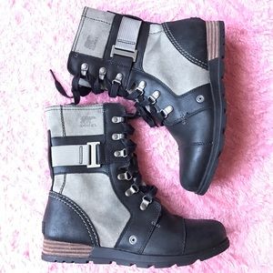 Sorel Major Carly lace up boots size 8