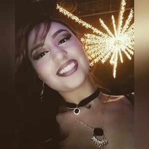 Meet your Posher, Danabel