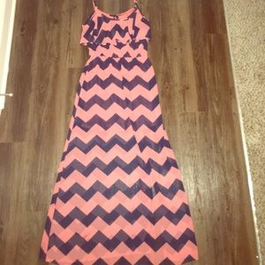 Coral & Navy Chevron Maxi Dress 💙