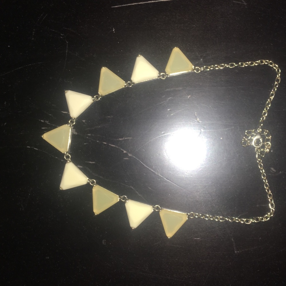 white and clear necklace