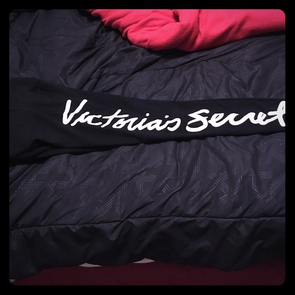 VS YOGA PANTS