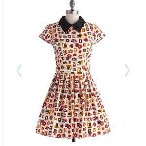 ON HOLD poise and click dress