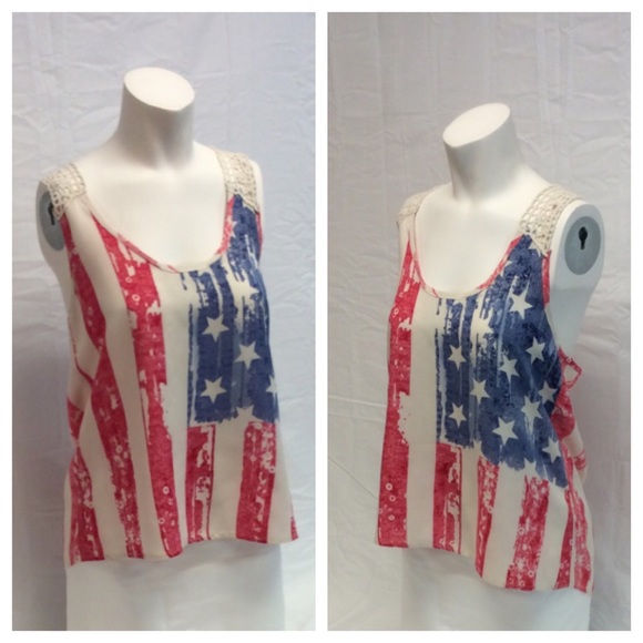 RUE 21 LADIES STARS AND STRIPES TOP - Picture 3 of 4
