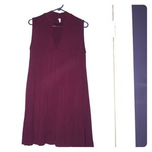 Crimson Red Lg choker flowy dress.