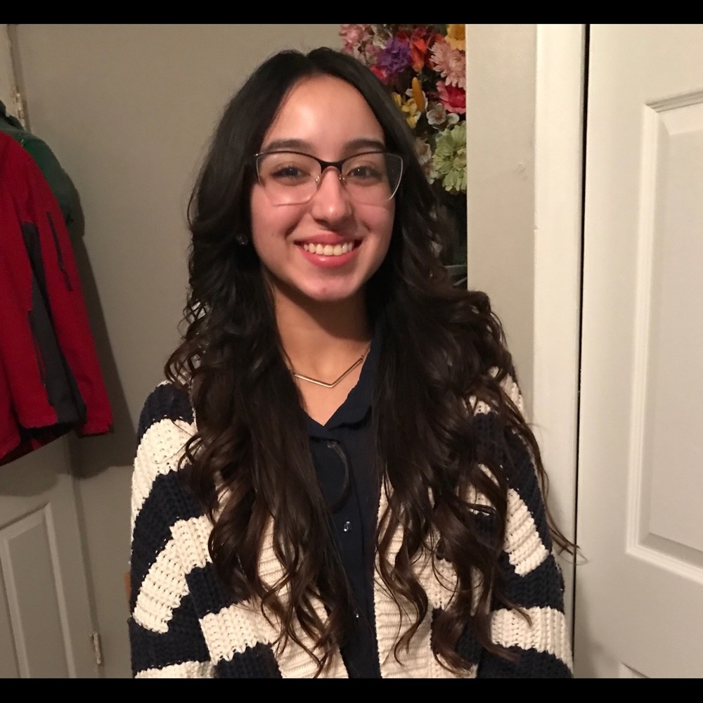 Meet your Posher, Desirae