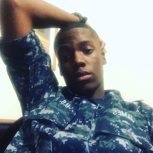 Meet your Posher, Edward - Picture 1 of 1