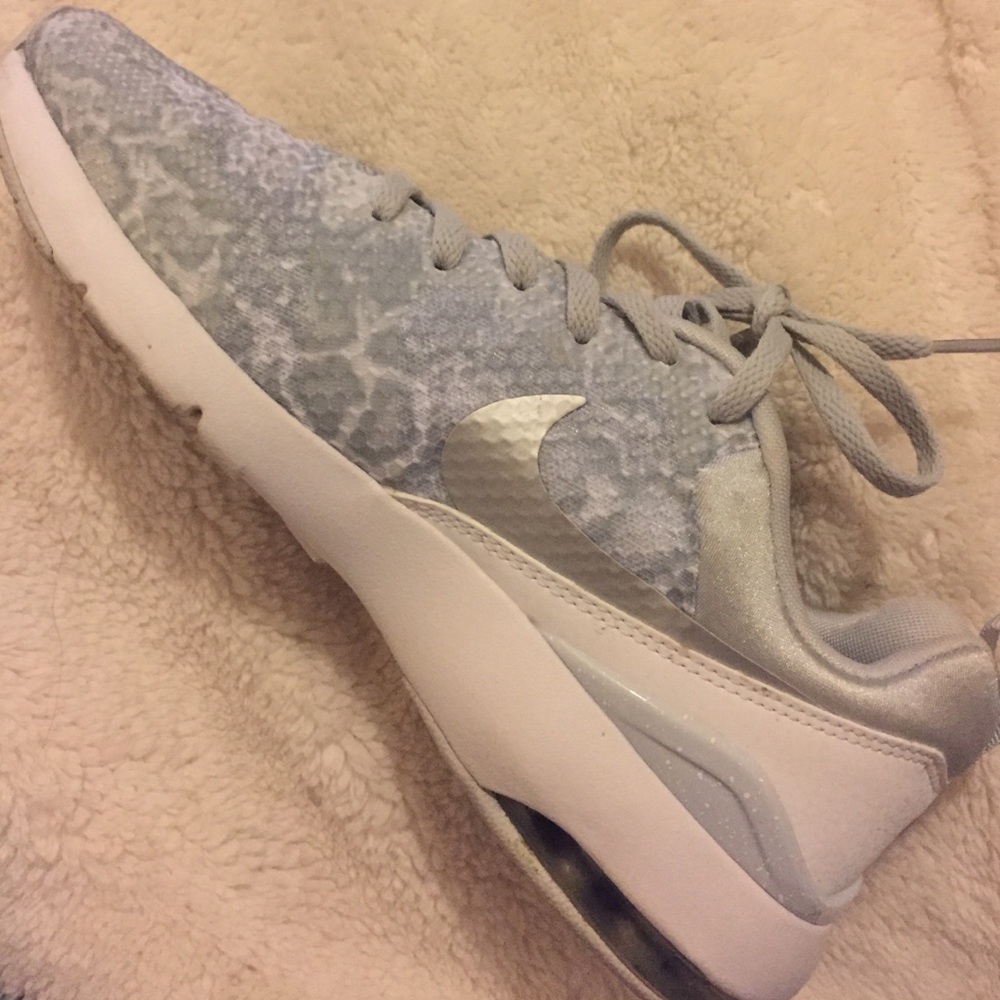 Nike Air Max Siren