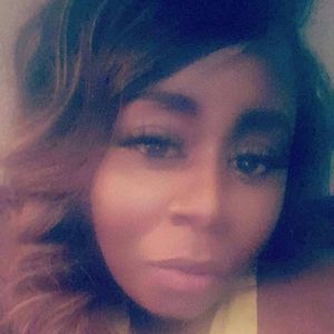 Meet your Posher, Kendra