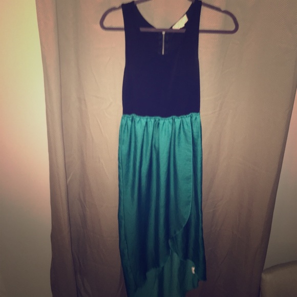 Black&Blue Maxi High-Low 🖤💙 - Picture 2 of 3