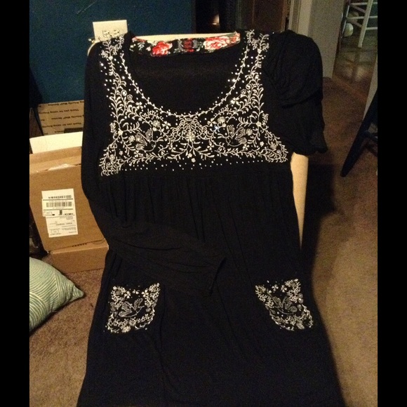 Urban Outfitters Dresses - EMPIRE FLOWY TUNIC/DRESS IF BUNDLED ONLY🤑 Urban Outfitters Dresses - EMPIRE FLOWY TUNIC/DRESS IF BUNDLED ONLY🤑