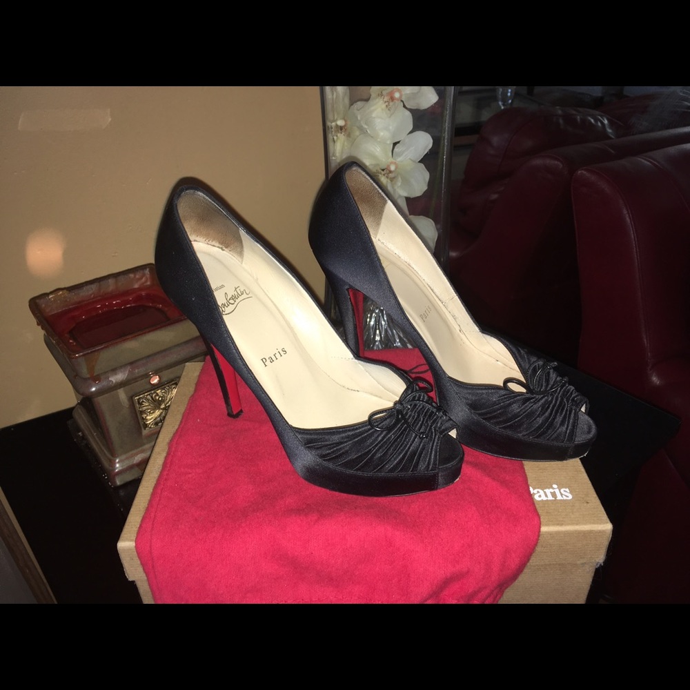 Christian Louboutin preowned size 37.5