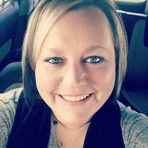 Meet your Posher, Angie