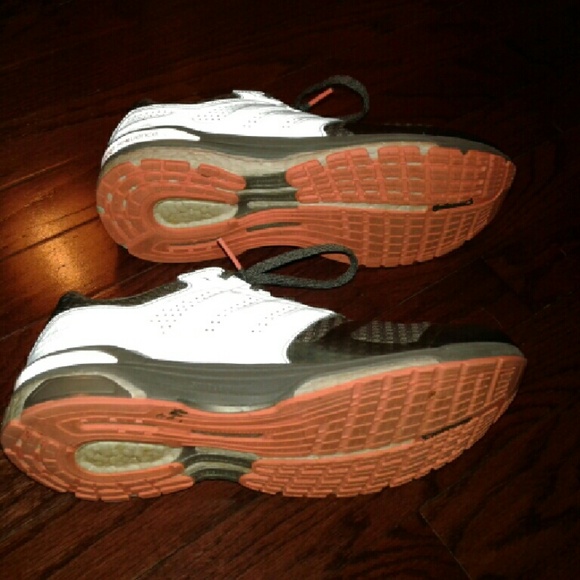 Adidas Super Novas - Picture 3 of 4