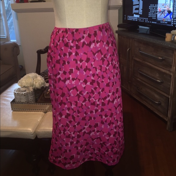 Skirt - Picture 4 of 4