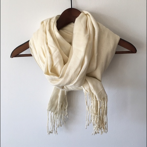 United Colors of Benetton Scarf - Picture 1 of 4