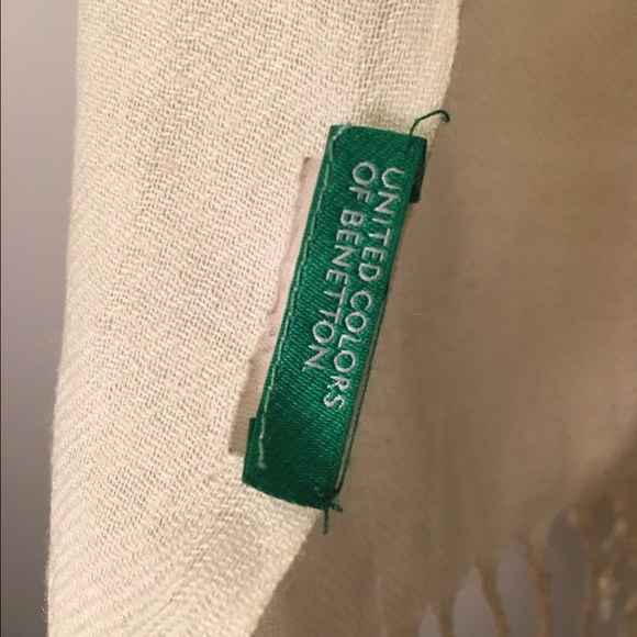 United Colors of Benetton Scarf - Picture 4 of 4
