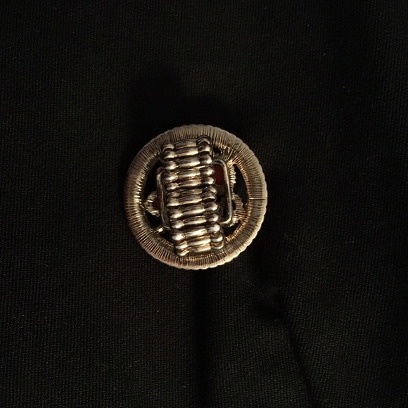 Statement Ring - Picture 3 of 3