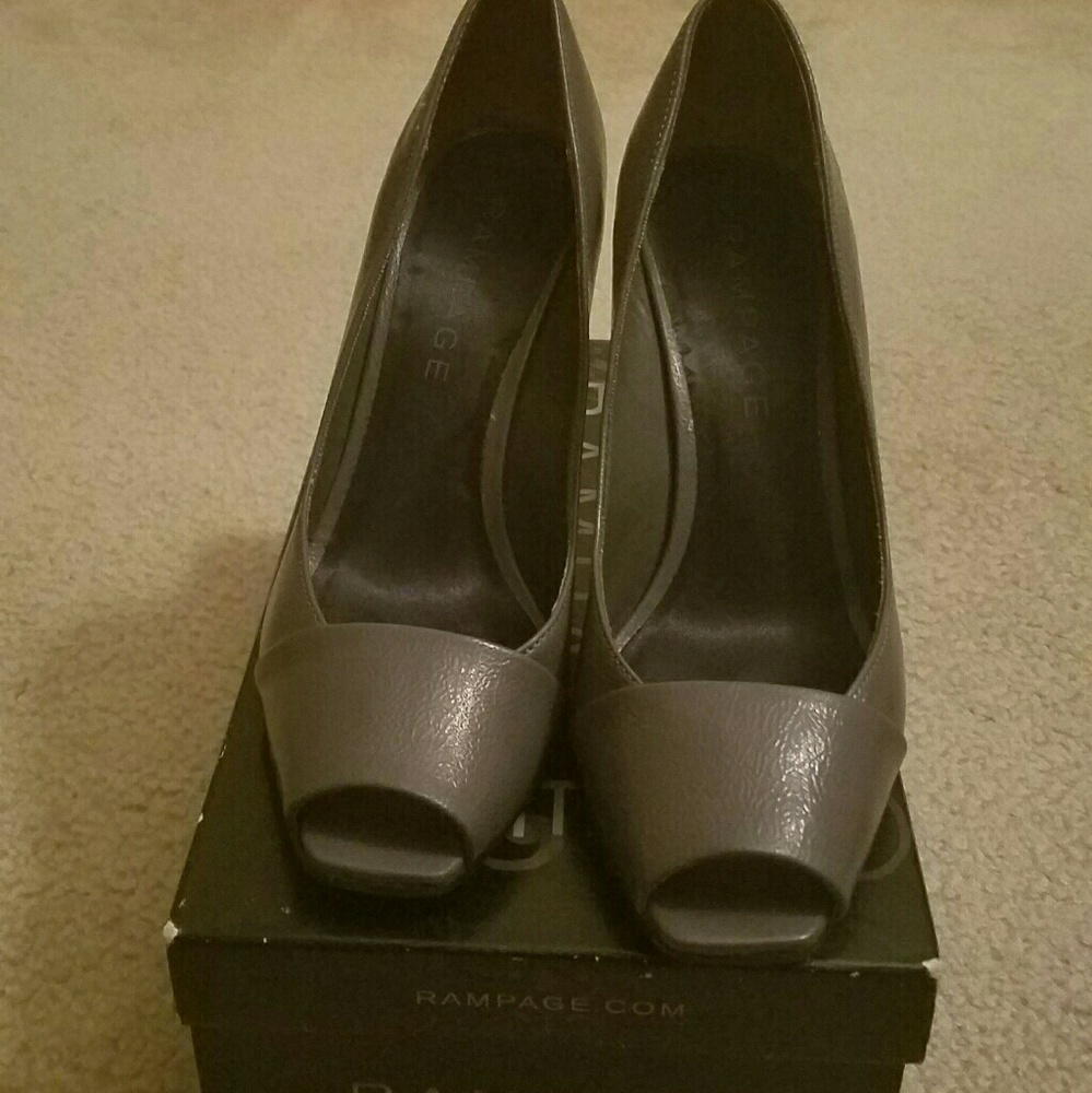 Grey Rampage peep toe heels - Picture 2 of 4