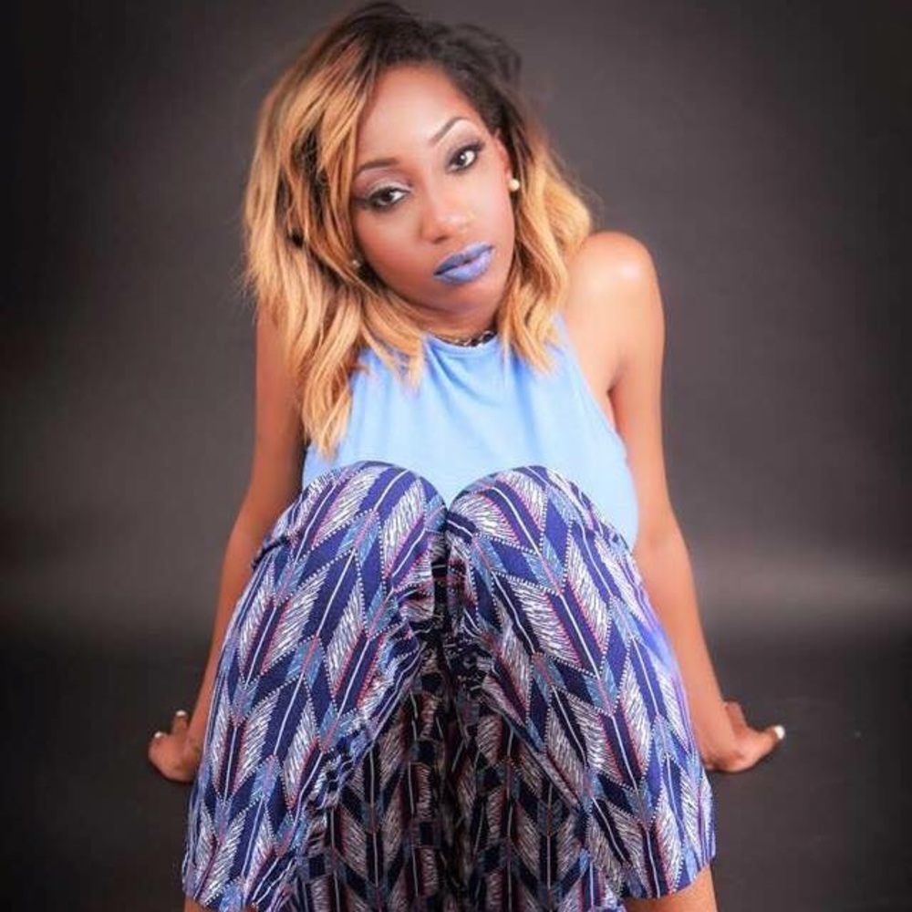 Hey guys 👋🏽 Check out my closet 💁🏽