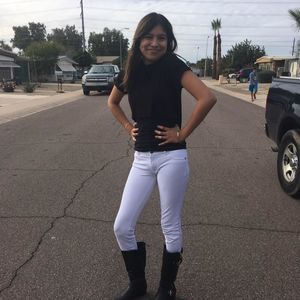 Meet your Posher, Ailene