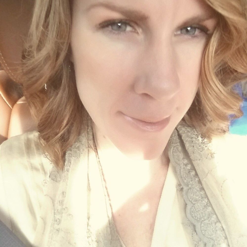 Meet your Posher, Hollie