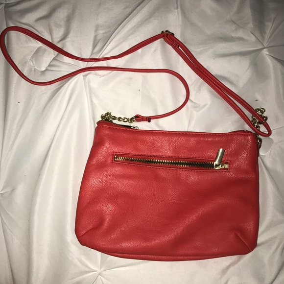 H&M Red Cross Body Bag w/ Adjustable Buckle Strap - Picture 3 of 6
