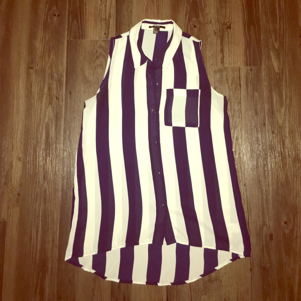 White & Navy Stripe Blouse 💙