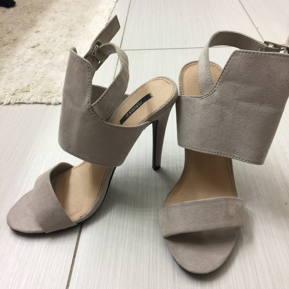 FOREVER 21 Heels