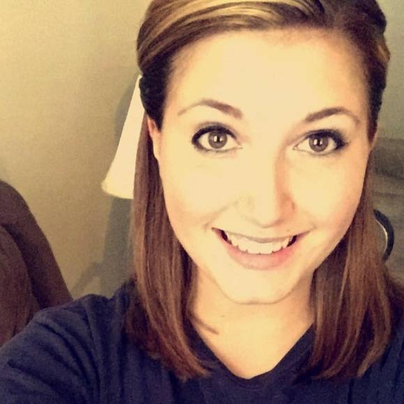 Meet your Posher, Jessica - Picture 1 of 1