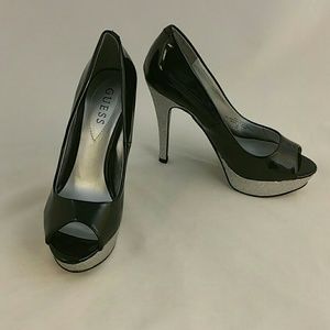 Guess women's peep toe pump heels shoes