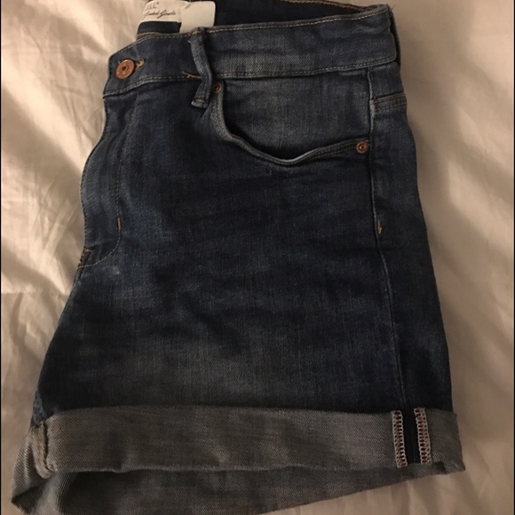 Denim shorts - Picture 3 of 3