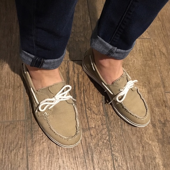 narrow boat shoes