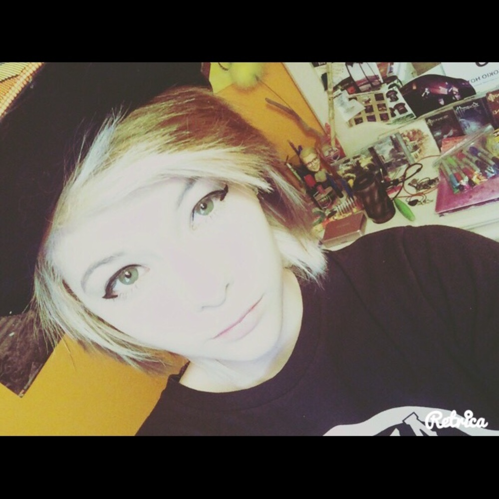 Meet your Posher, Lucy