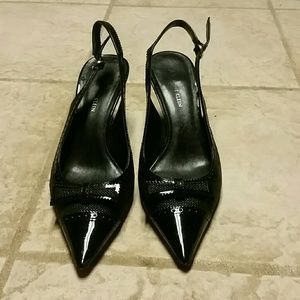 Anne Klein black bow heels