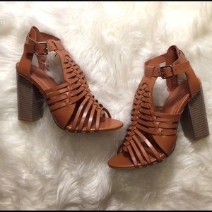 Anne Marie Tan/Cognac Caged Heel