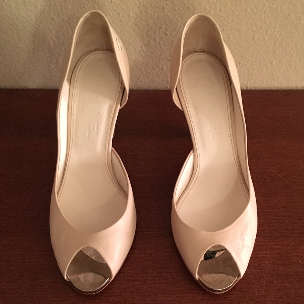 100% Authentic Chanel Pumps