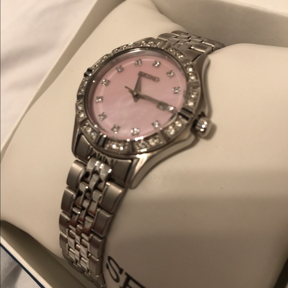 BRAND NEW Stainless steel WMNS Seiko watch main image 3