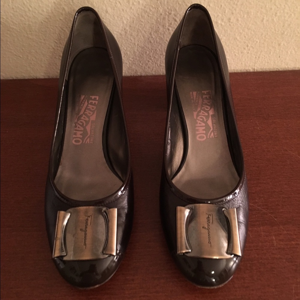 100% Authentic Salvatore Ferragamo Pumps