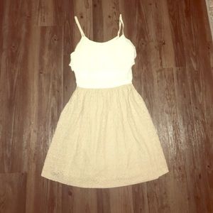 White & Tan Patterned Dress 🏷