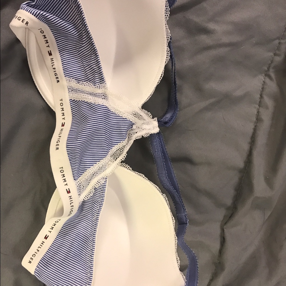 Bra - Picture 2 of 4