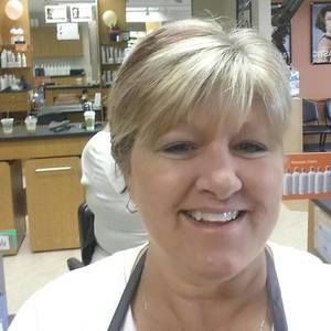 Meet your Posher, Deanna