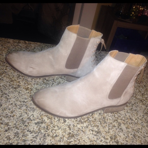 Aldo*** Suede Rustic Ankle Boot - Picture 3 of 3