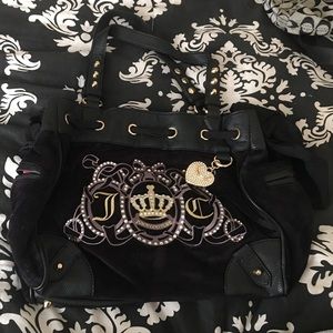 Juicy Couture Daydreamer tote 🖤💛