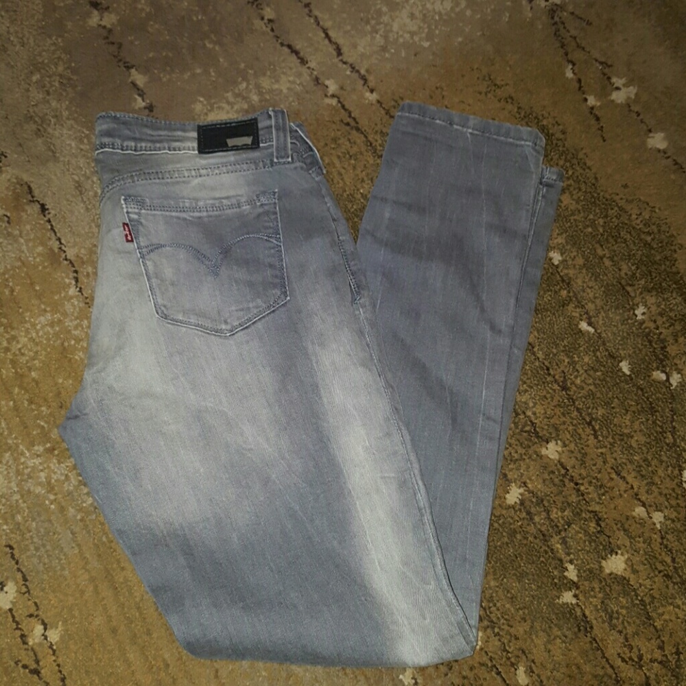 Levis
