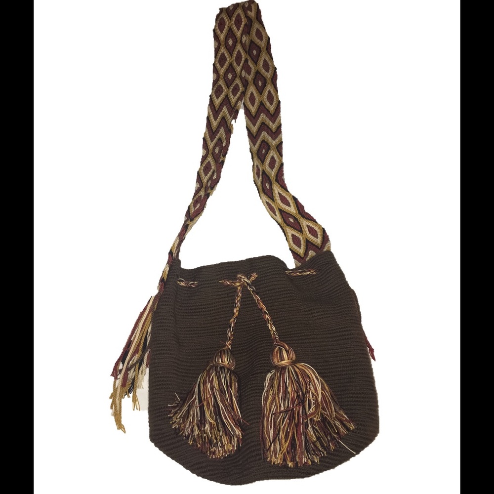 Cross body bucket bag