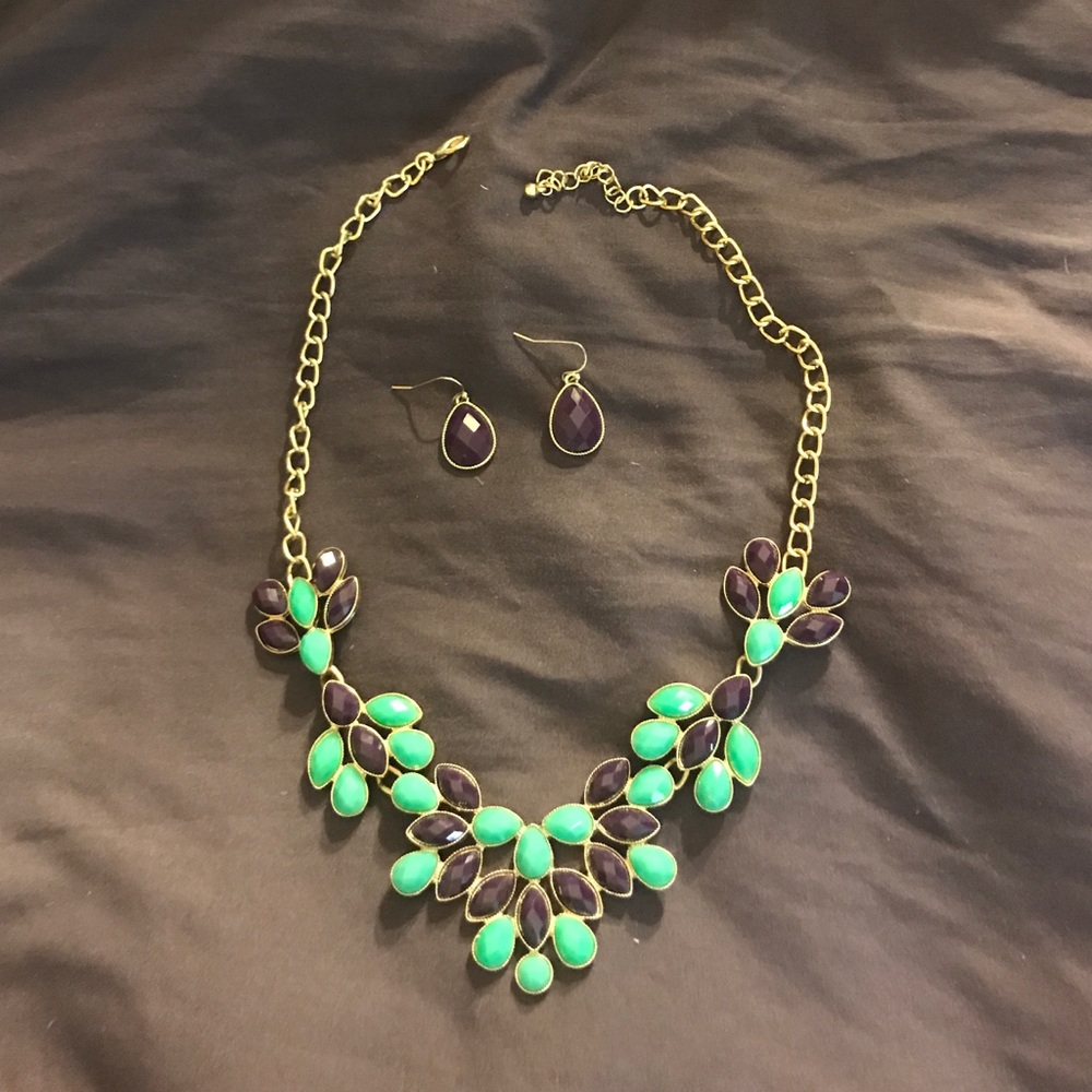 Statement jewelry set
