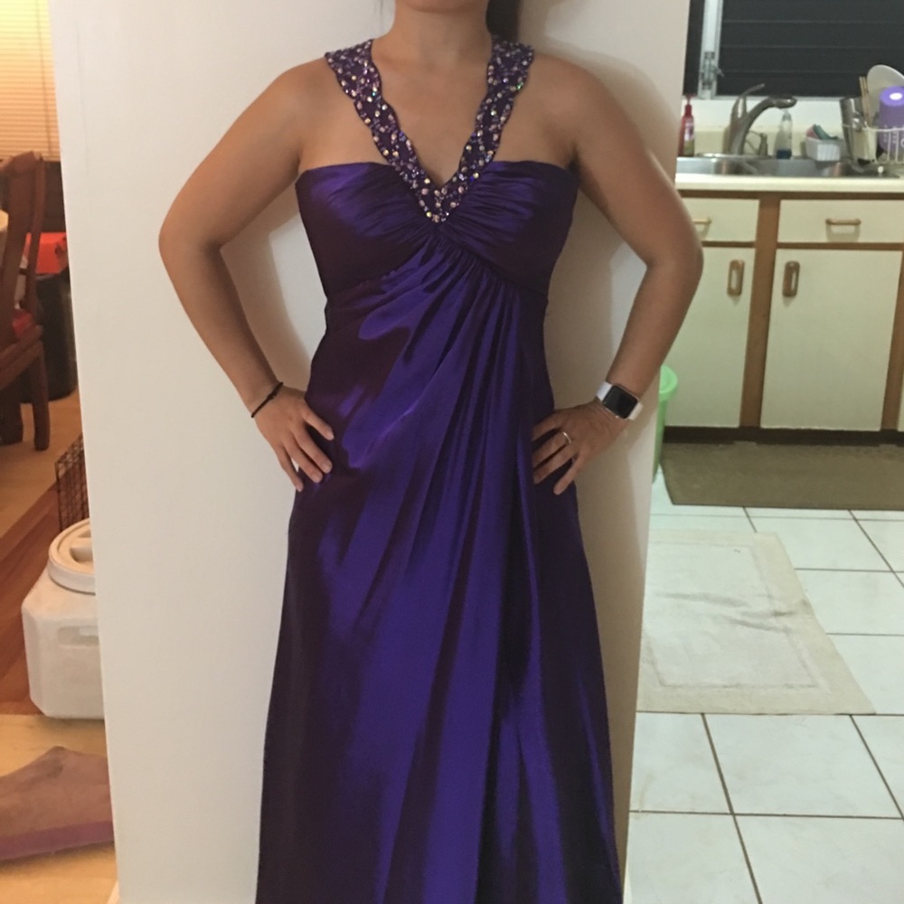 👗 Prom Dress