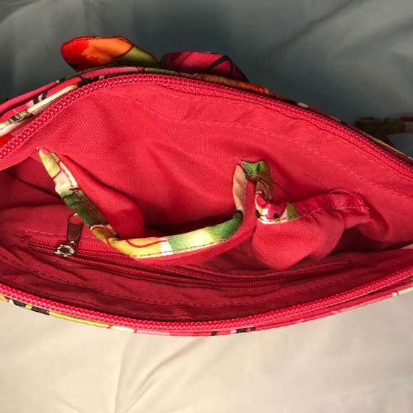 Floral Wristlet Bag Clutch - Picture 3 of 4