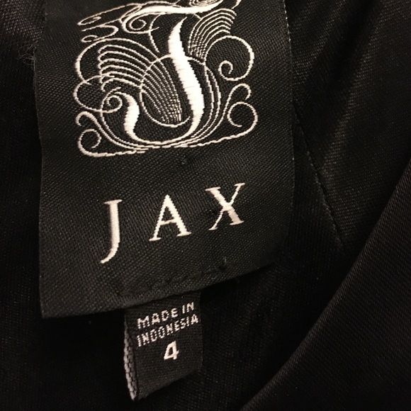 Jax dress - Picture 3 of 4